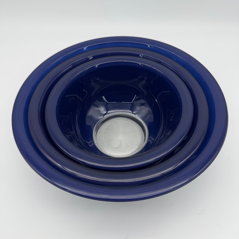 Set of 3 Vintage PYREX Blue Glass Nesting Mixing Bowls Clear Bottoms 322 323 325